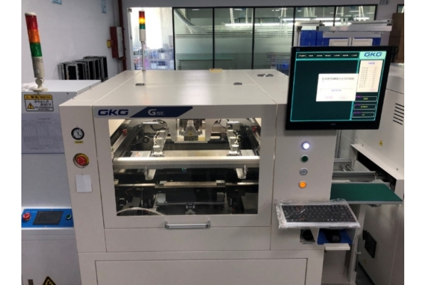 專業SMT_貼片加工的元器件側立翻轉簡述